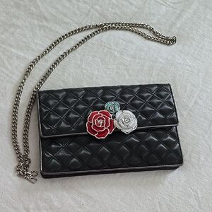 Elegant Black Quilted Chain Bag with Floral Accents Jacobs by Marc Jacobs